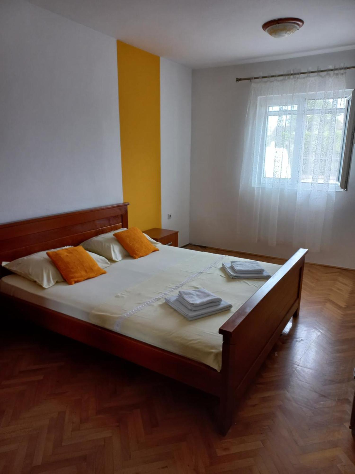 Petkovic Accommodation Tivat Phòng bức ảnh
