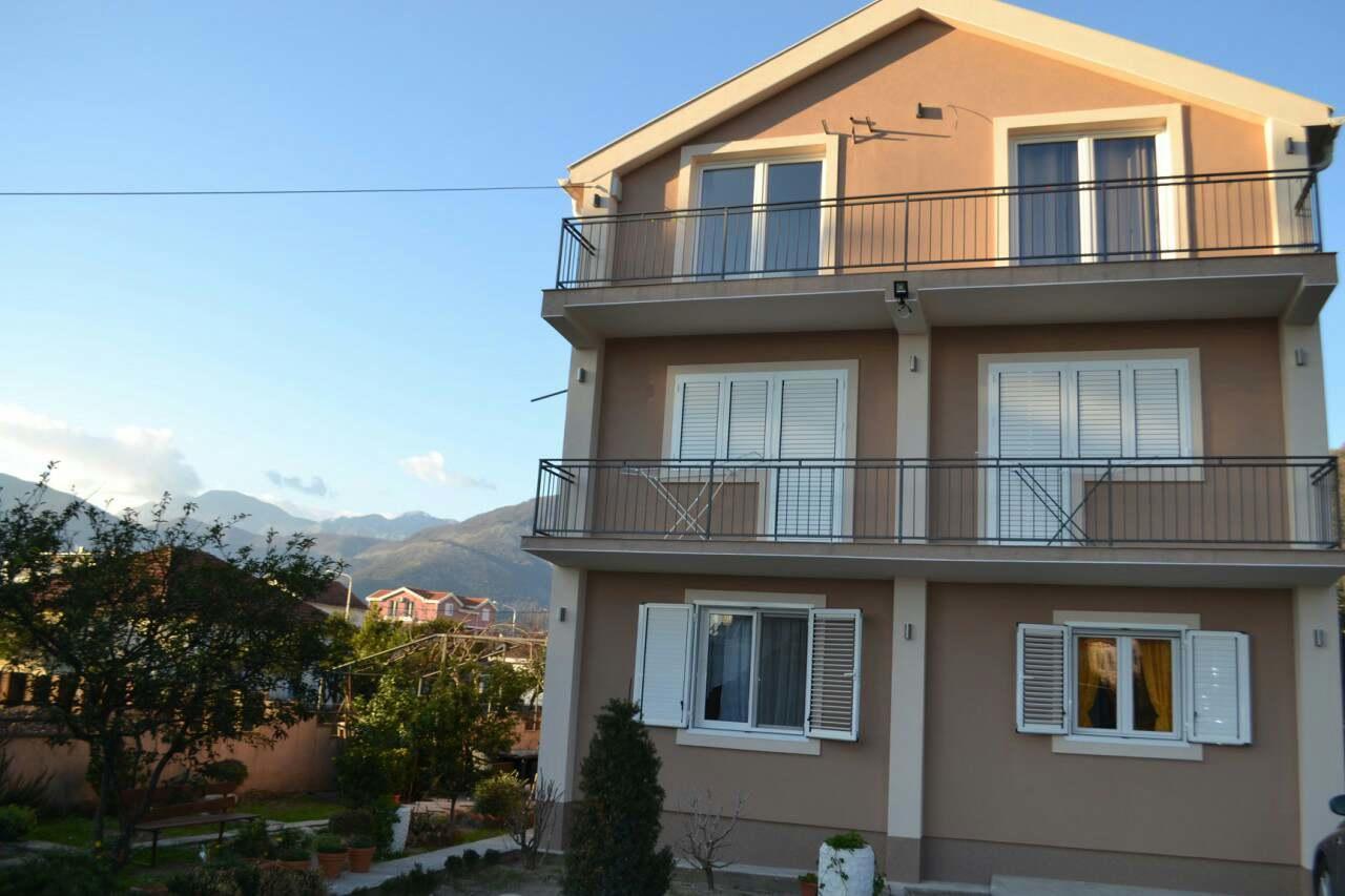 Petkovic Accommodation Tivat Ngoại thất bức ảnh